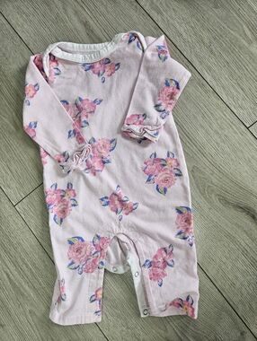 Monkey Bars Floral Long Sleeve Bodysuit Baby Girl 3-6M Pink Ruffle🩷
